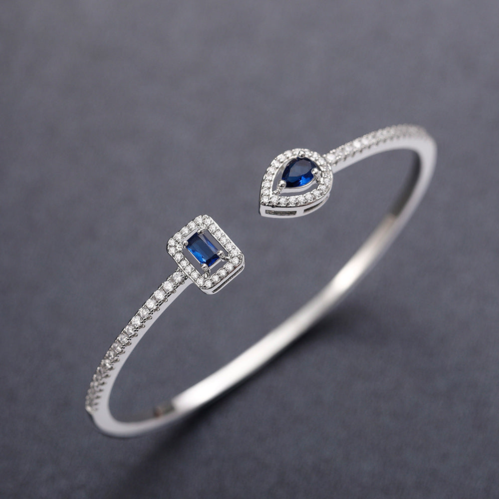 Beautiful Bracelet with Unique Style