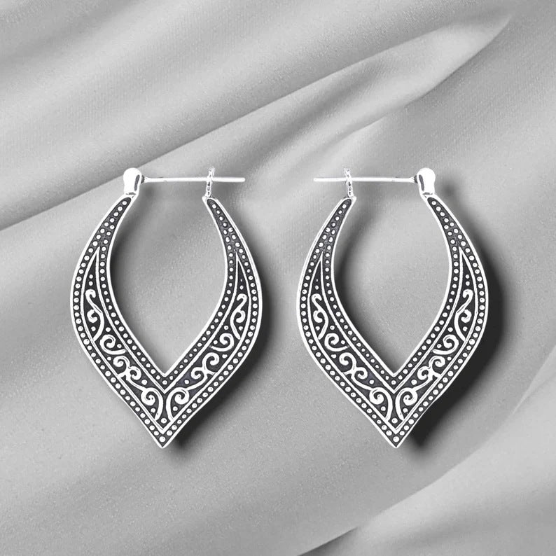 Romantic Earring for Special Moments