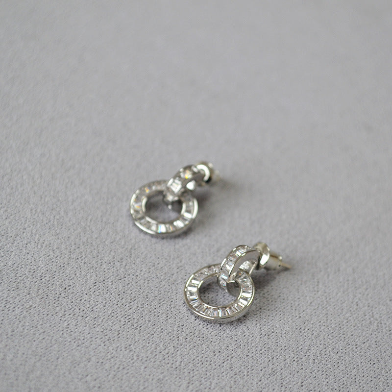 Stunning Gold Earring for Daily Wear