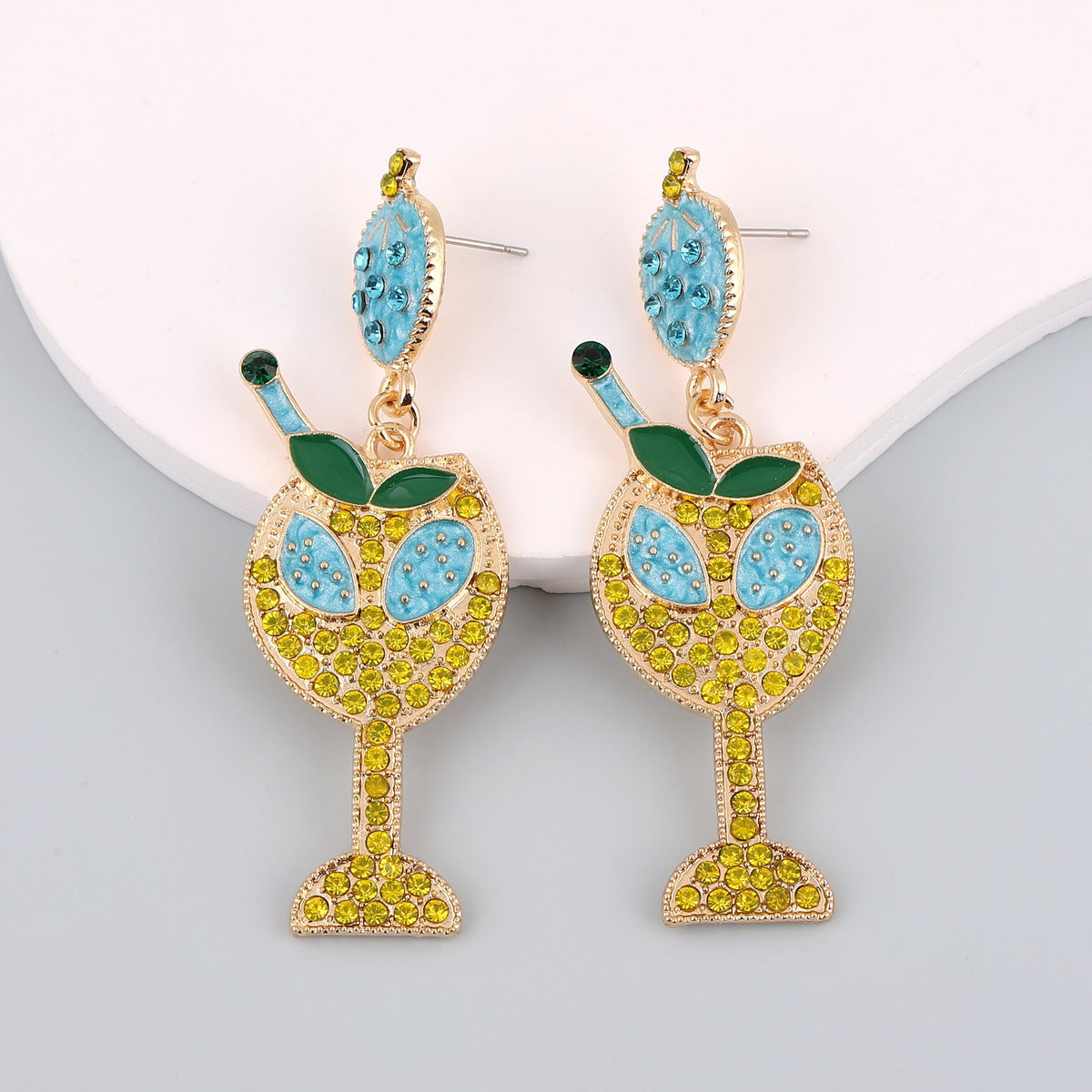 Romantic Pearl Earring for Special Moments