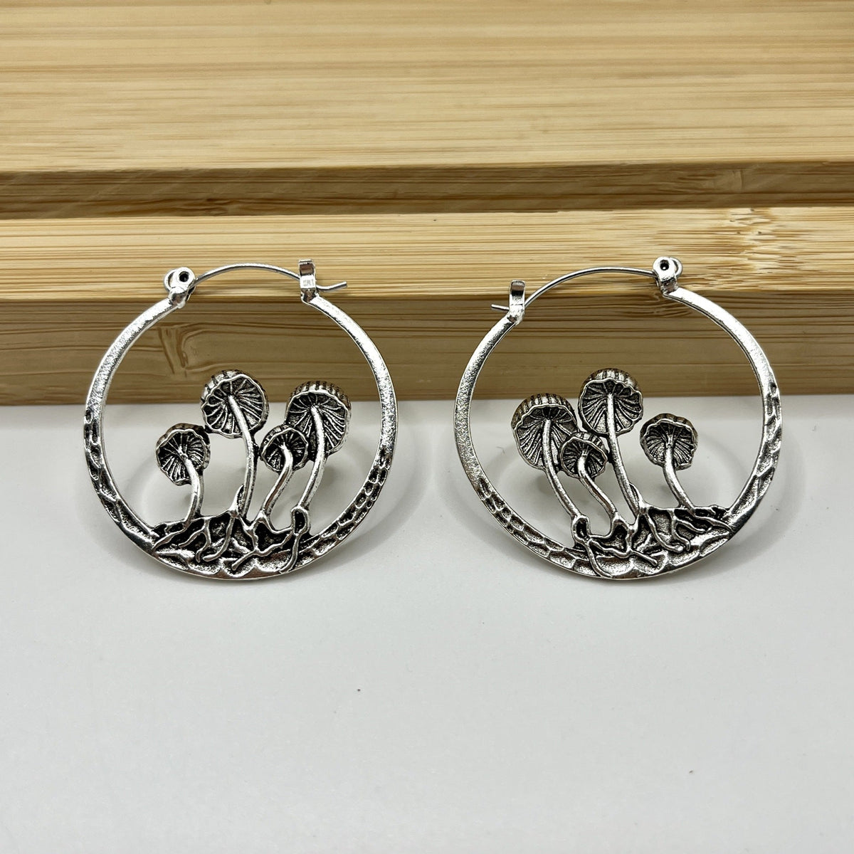 Charming Earring for Any Occasion