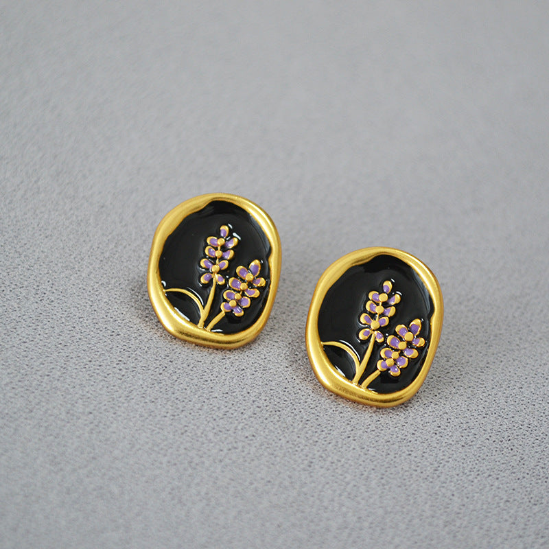 Delicate Artisan Gold Earring