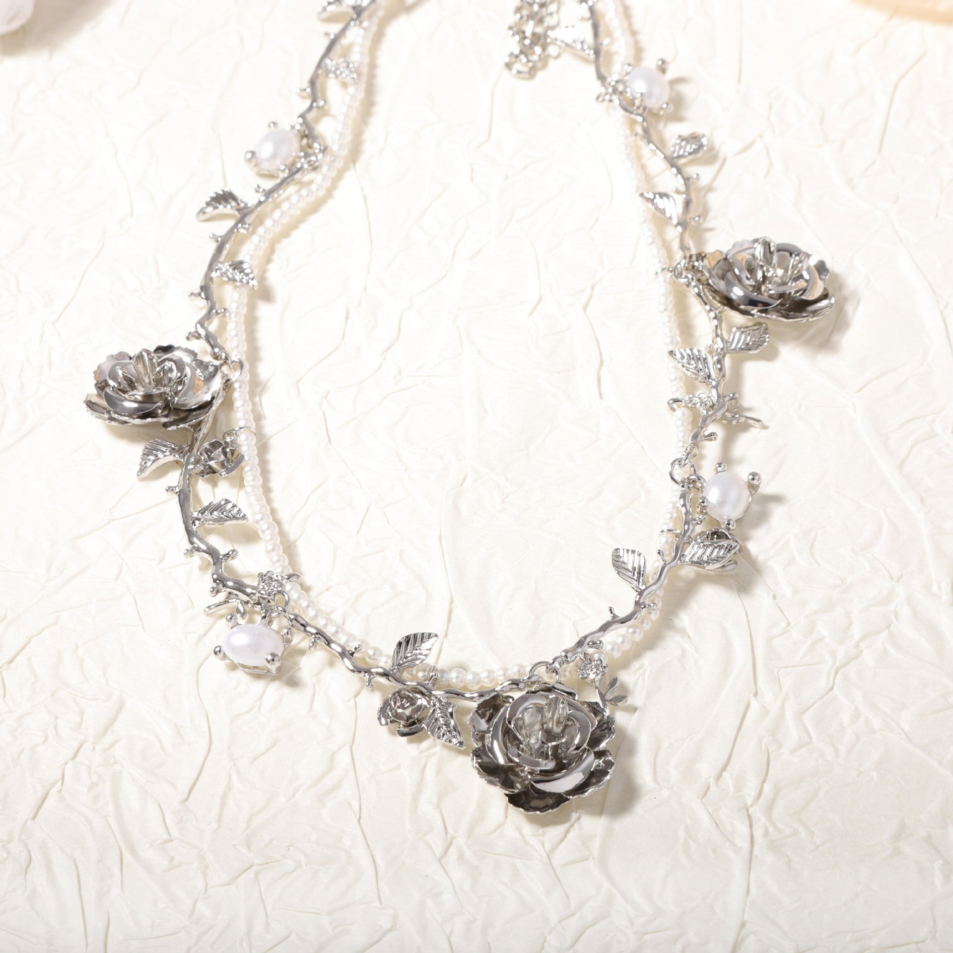 Romantic Pearl Chain for Special Moments