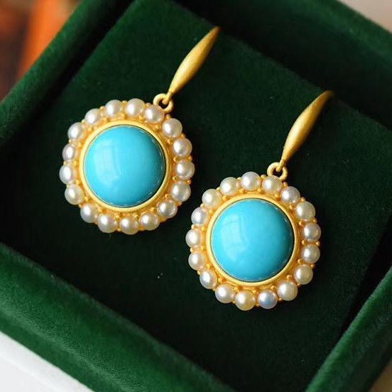 Beautiful Silver Earring with Unique Style