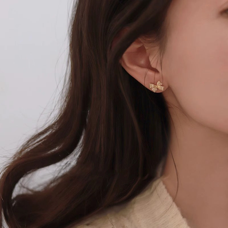 Stunning Pearl Earring for Daily Wear