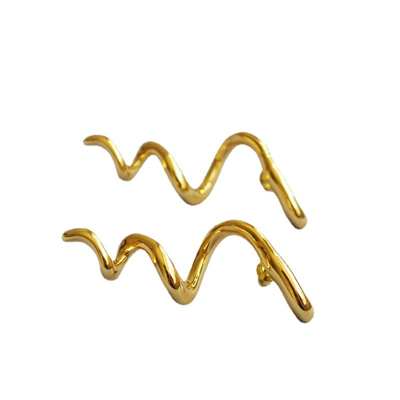 Vintage Handmade Gold Earring
