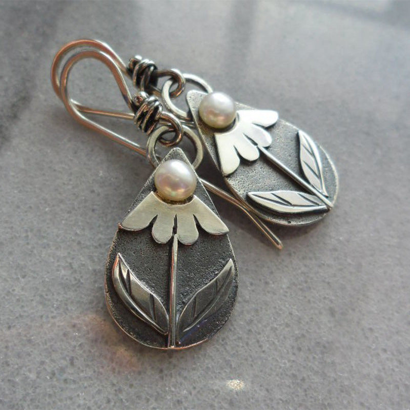 Charming Pearl Earring for Any Occasion