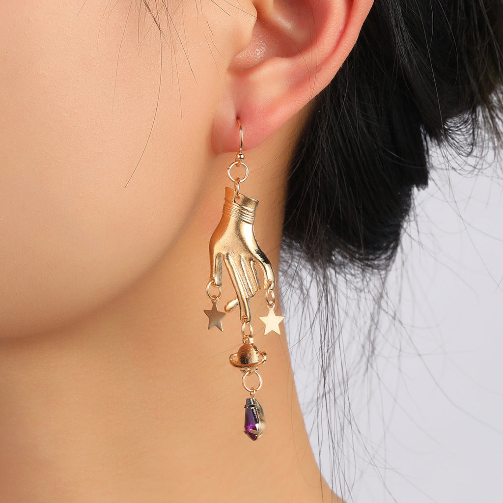 Charming Earring for Any Occasion
