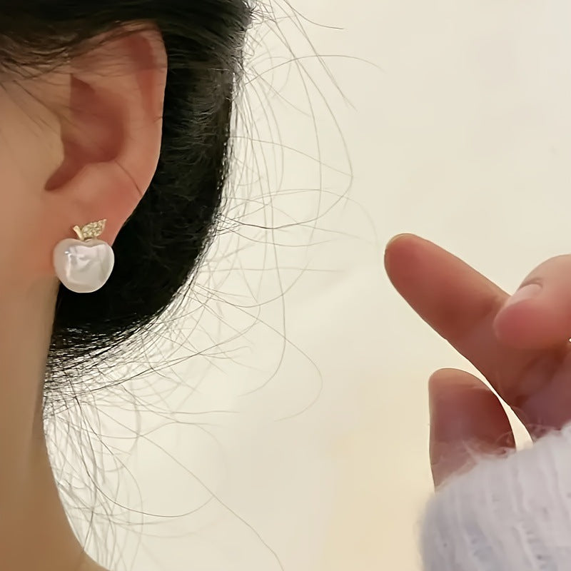 Classic Pearl Earring with Timeless Appeal
