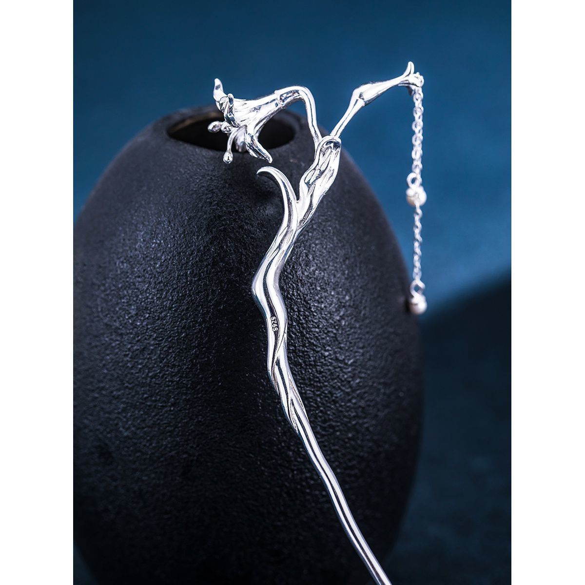 Romantic Silver Ring for Special Moments