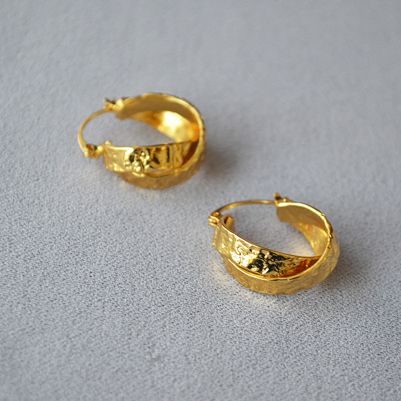 Elegant Gold Earring for Every Occasion