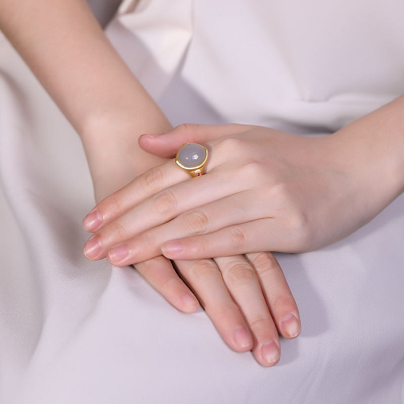 Romantic Gold Ring for Special Moments