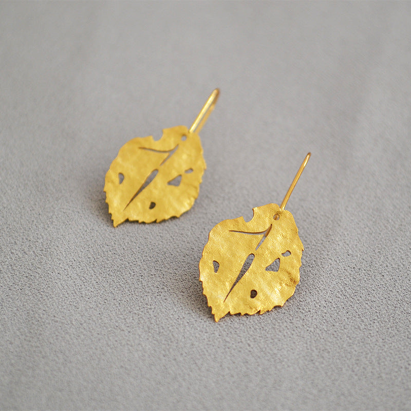 Elegant Gold Earring for Every Occasion