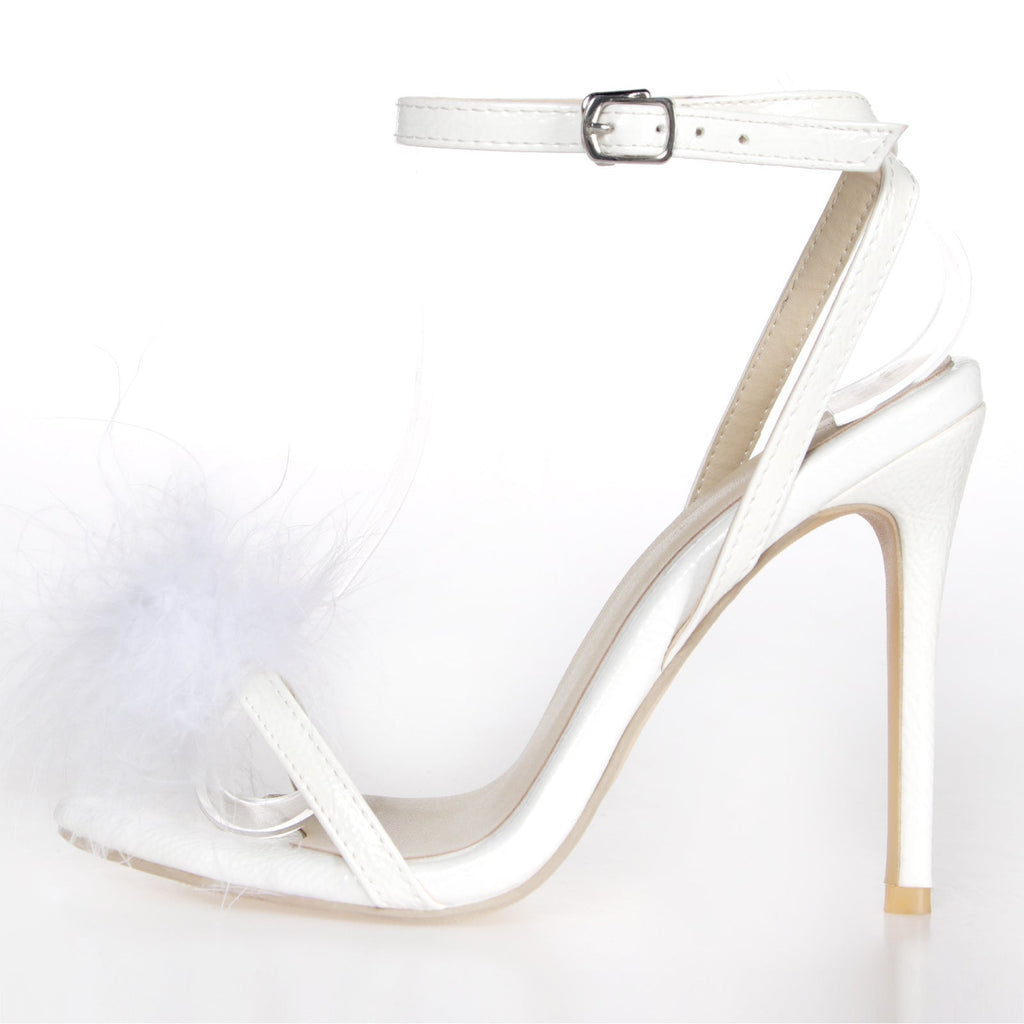 Graceful Orthopedic Sandals for Modern Look