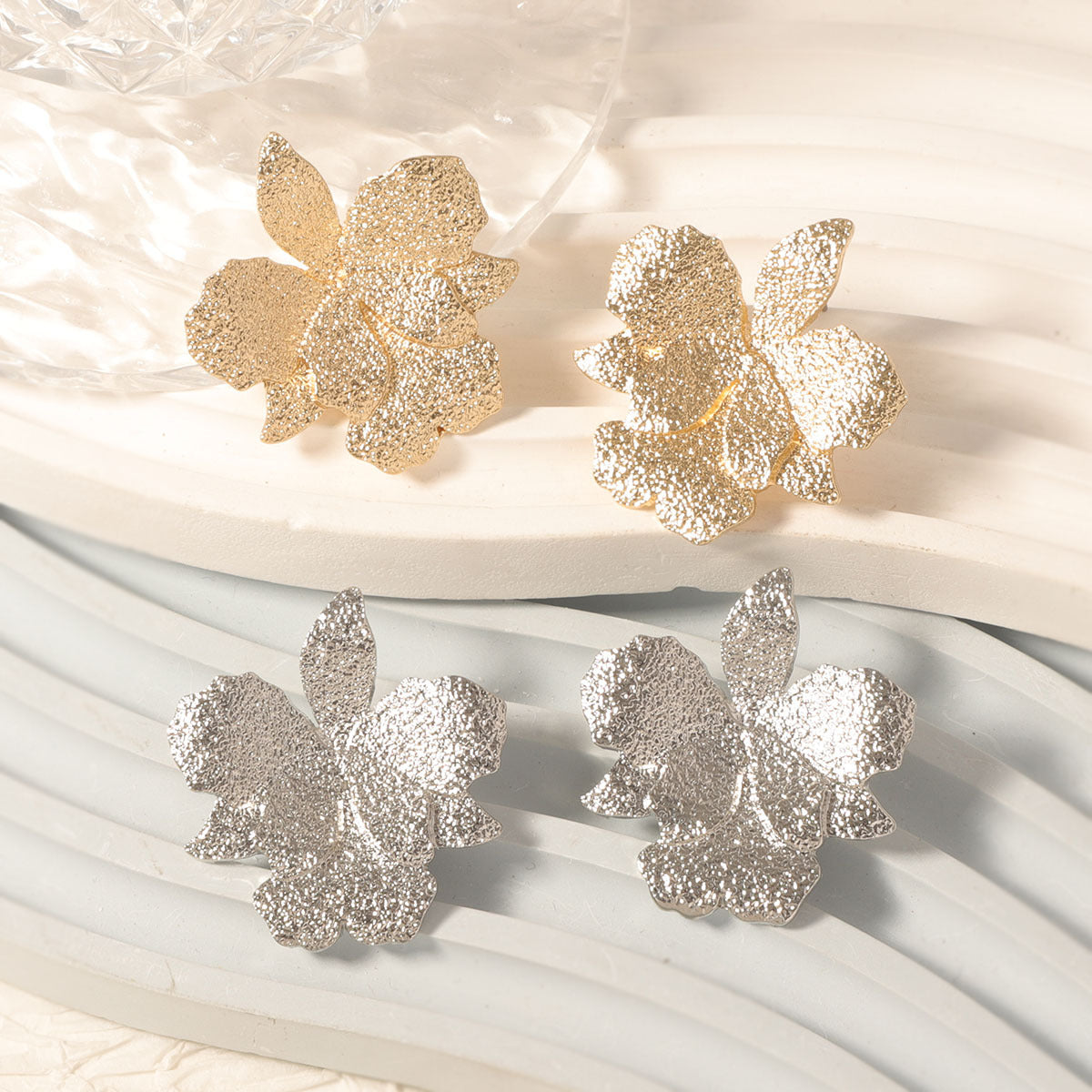 Charming Earring for Any Occasion