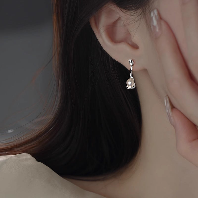 Stunning Pearl Earring for Daily Wear