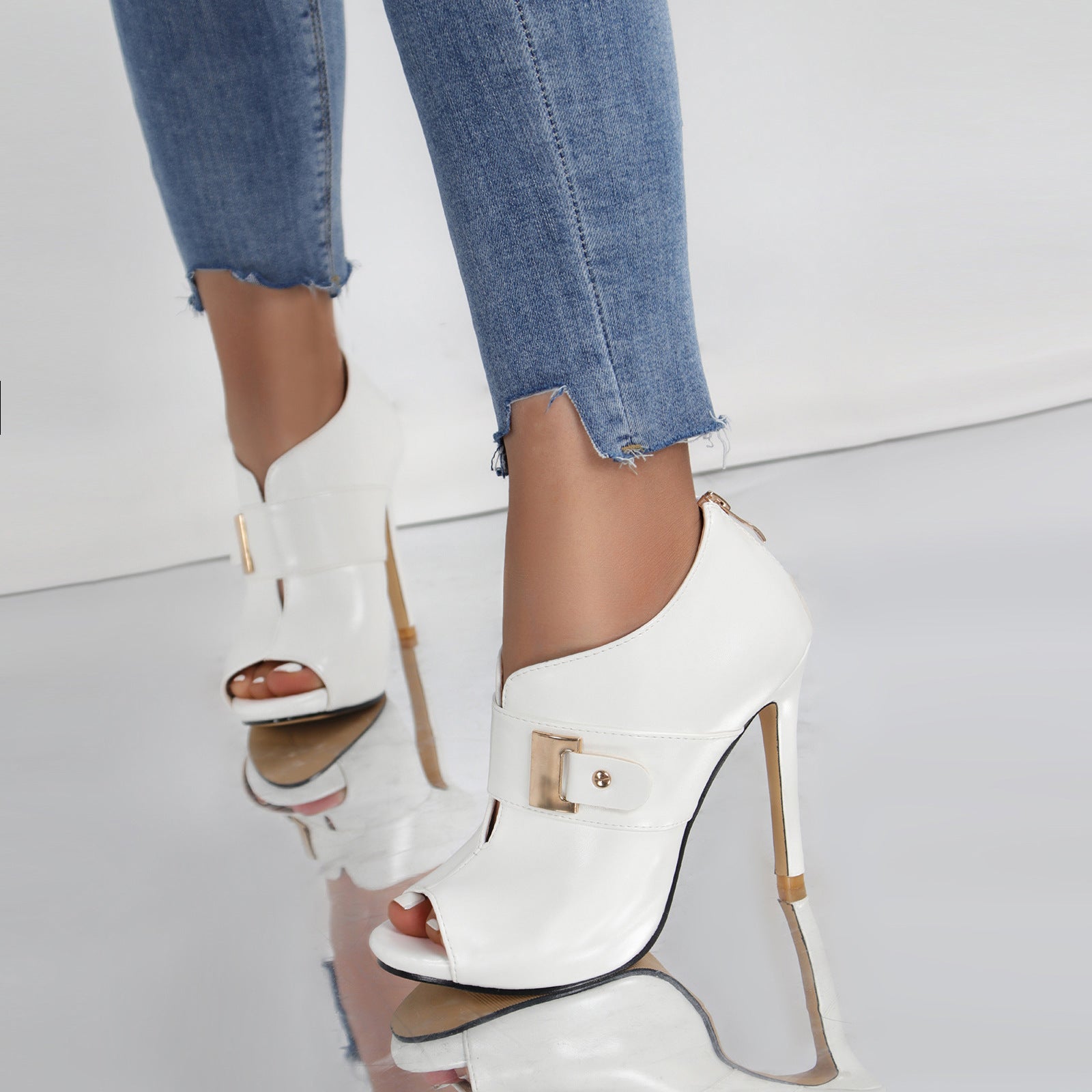 Beautifully Crafted Orthopedic Sandals