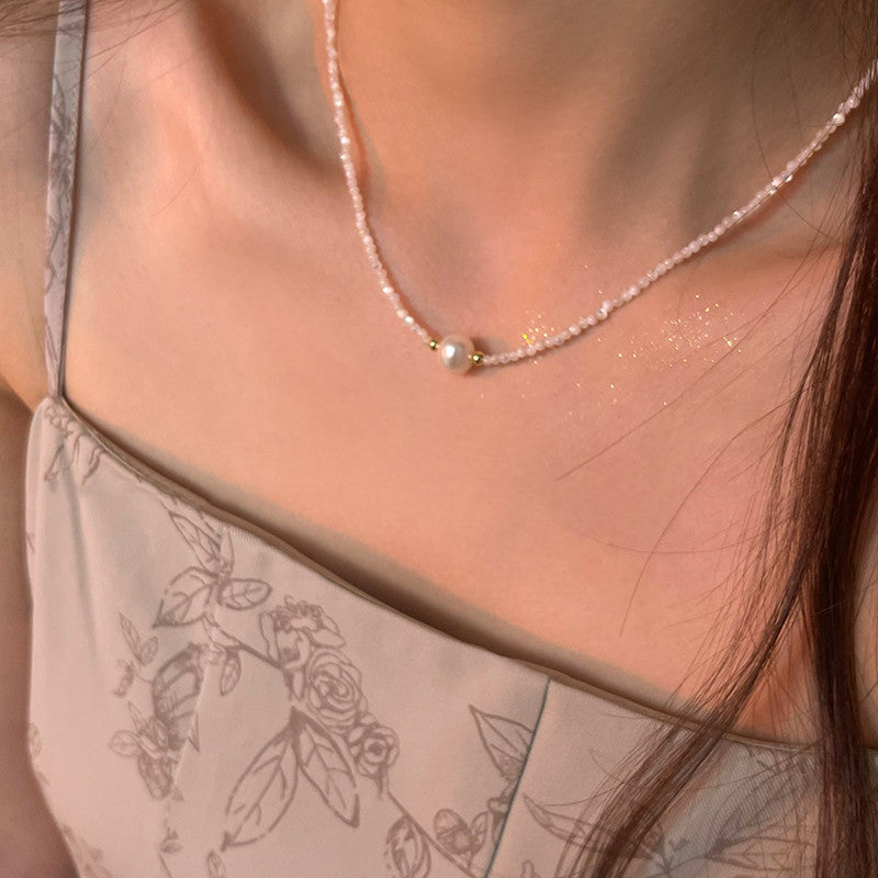 Beautiful Pearl Necklace with Unique Style