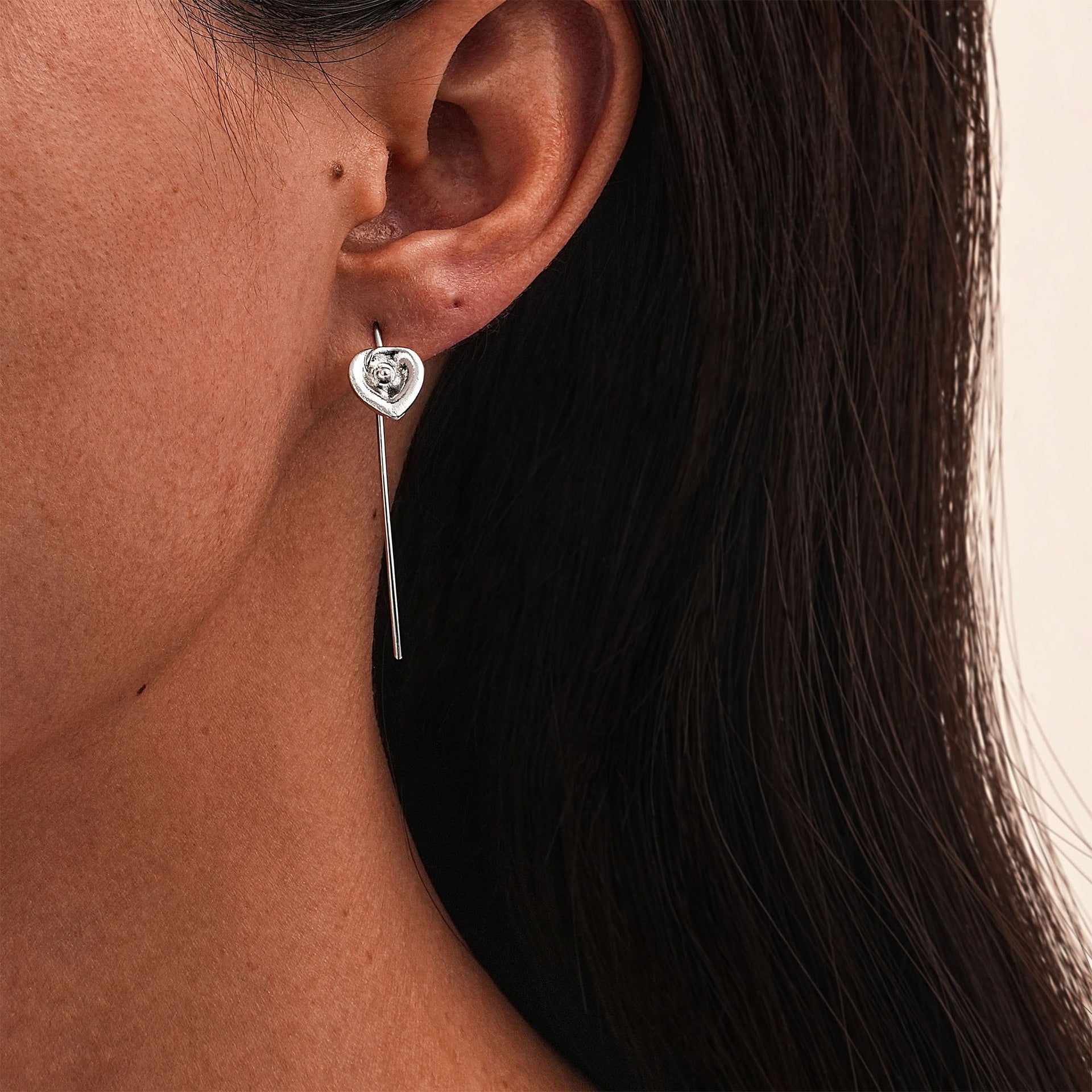 Charming Earring for Any Occasion