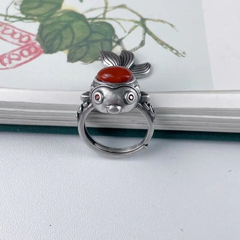 Charming Silver Ring for Any Occasion