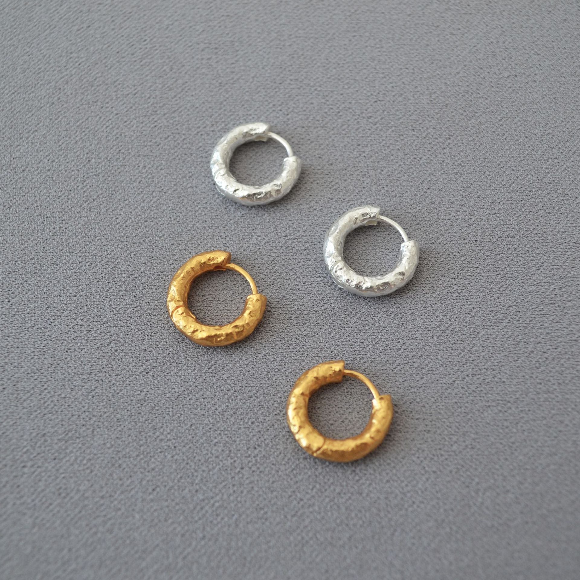 Stunning Gold Earring for Daily Wear