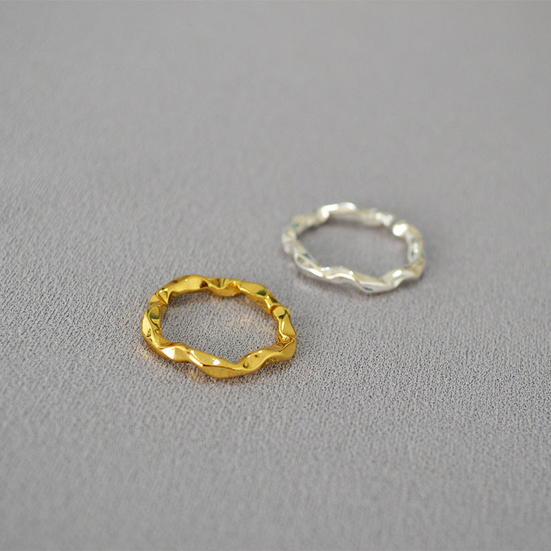 Romantic Gold Ring for Special Moments