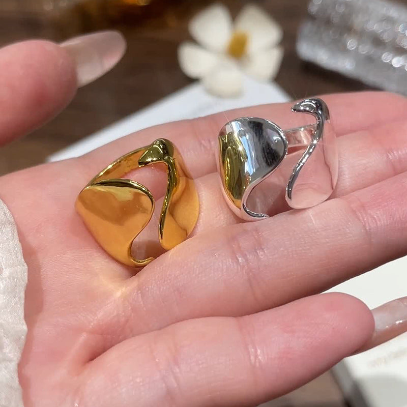 Charming Piece for Any Occasion