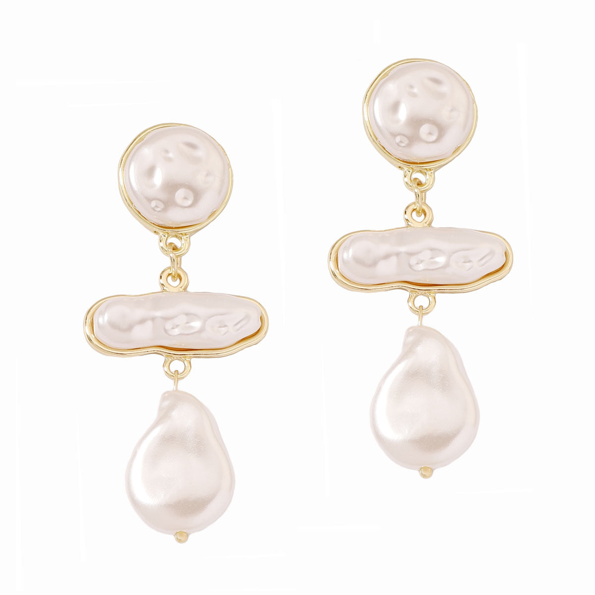 Stunning Pearl Earring for Daily Wear