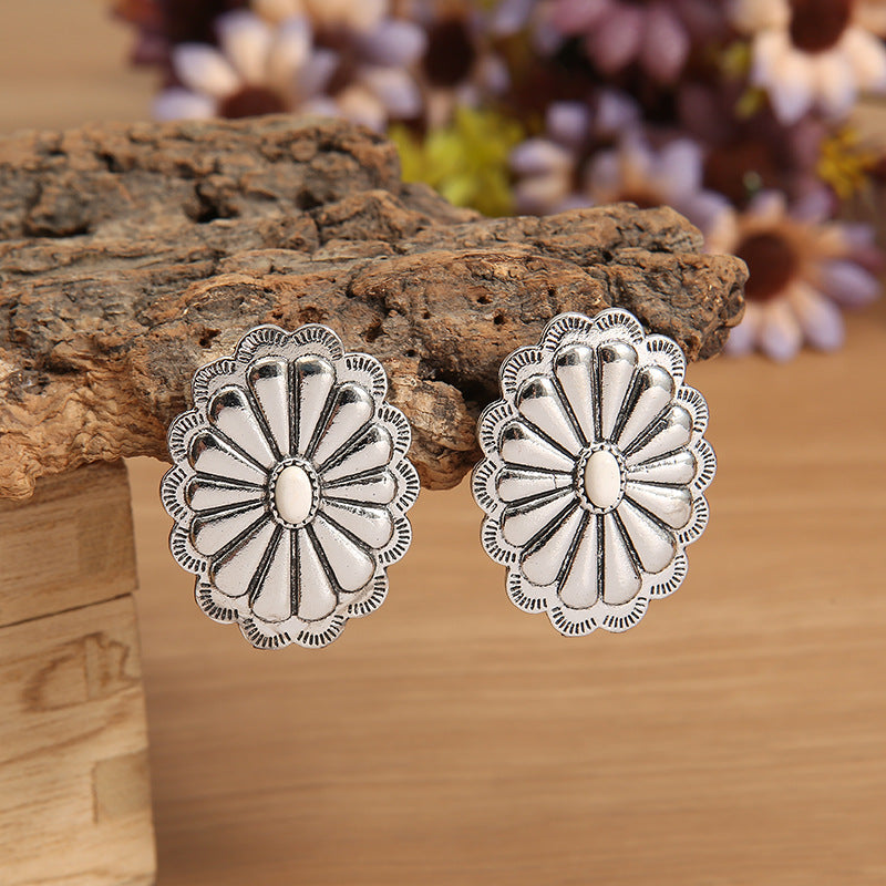 Classic Earring with Timeless Appeal