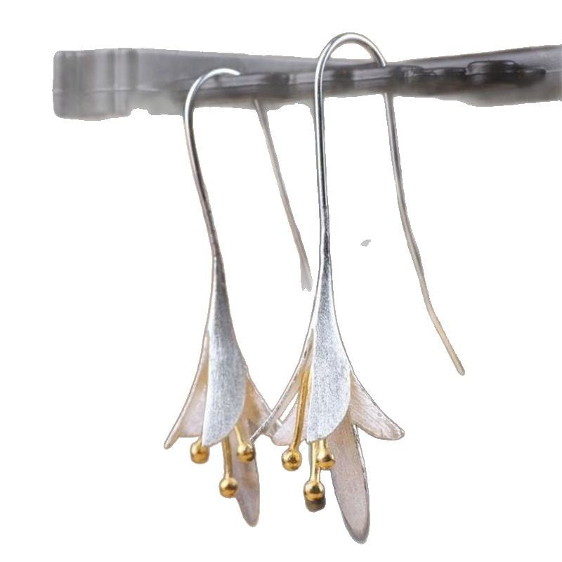 Charming Earring for Any Occasion