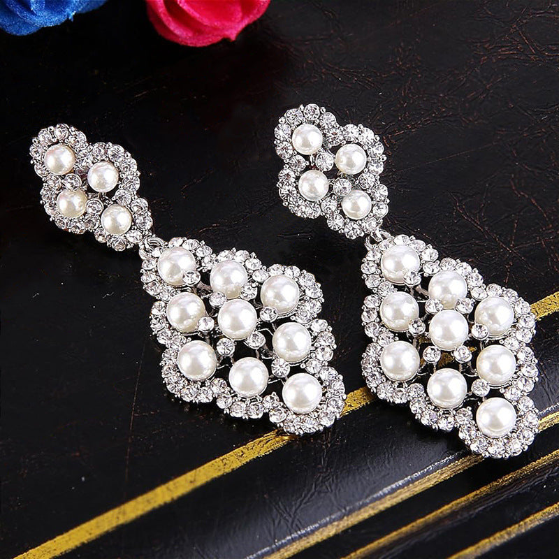 Classic Earring with Timeless Appeal