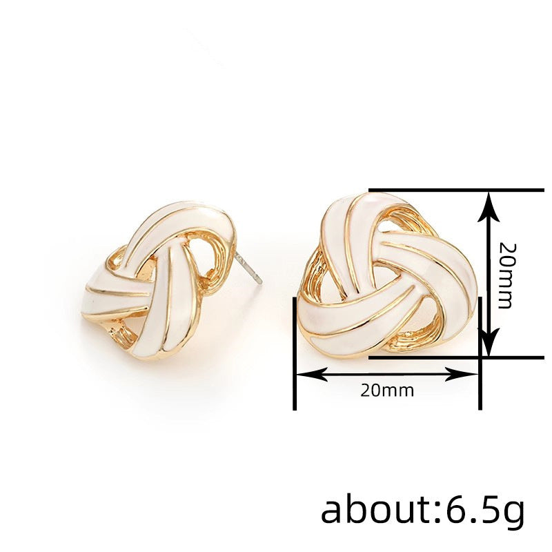Charming Piece for Any Occasion