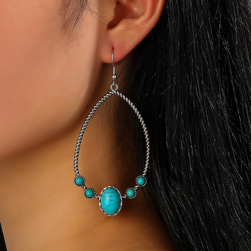 Classic Earring with Timeless Appeal