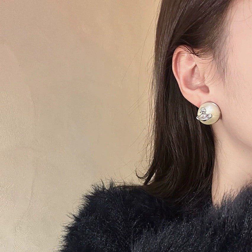 Charming Pearl Earring for Any Occasion
