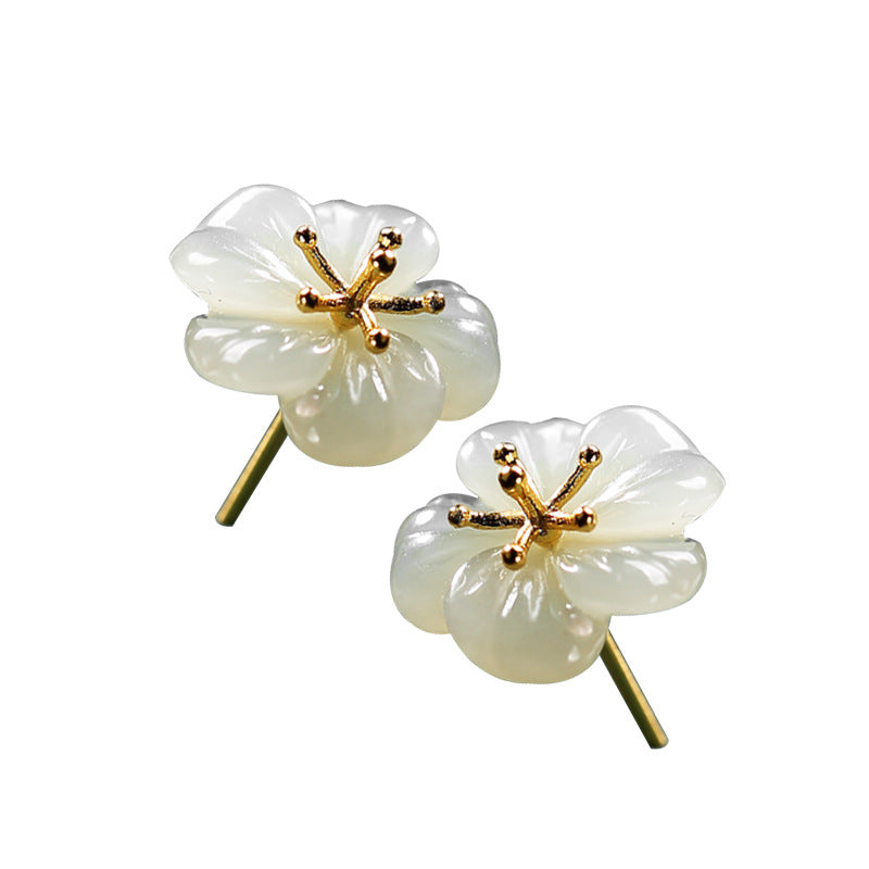 Beautiful Gold Earring with Unique Style