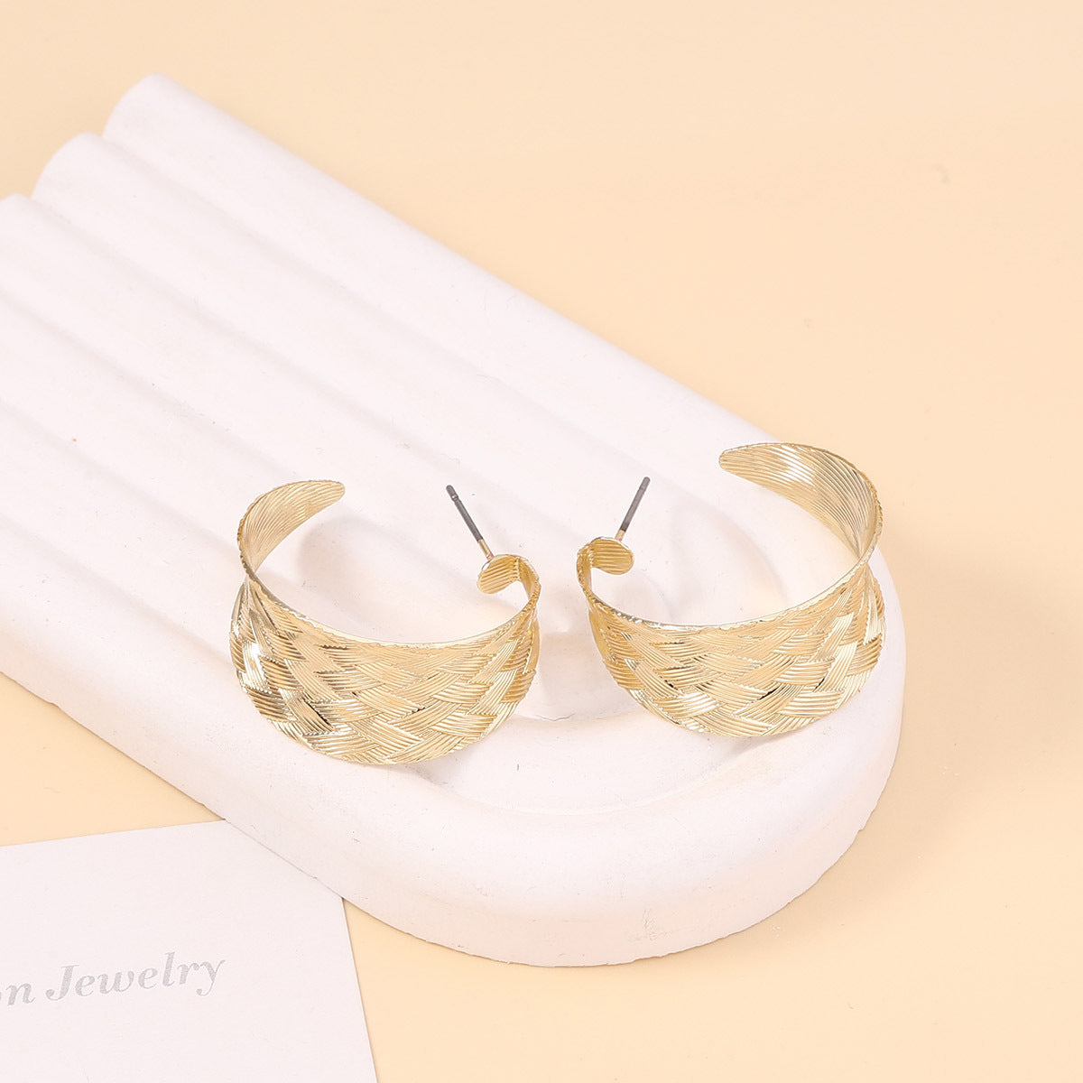 Romantic Earring for Special Moments
