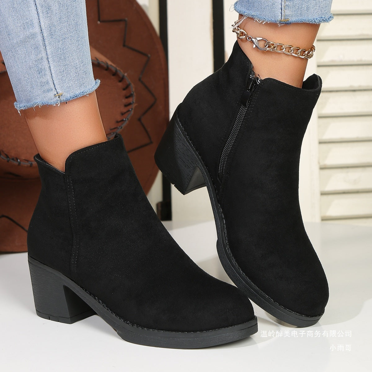 Graceful Orthopedic Boots for Modern Look