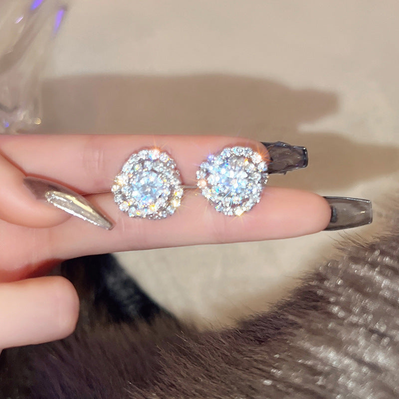 Stunning Earring for Daily Wear
