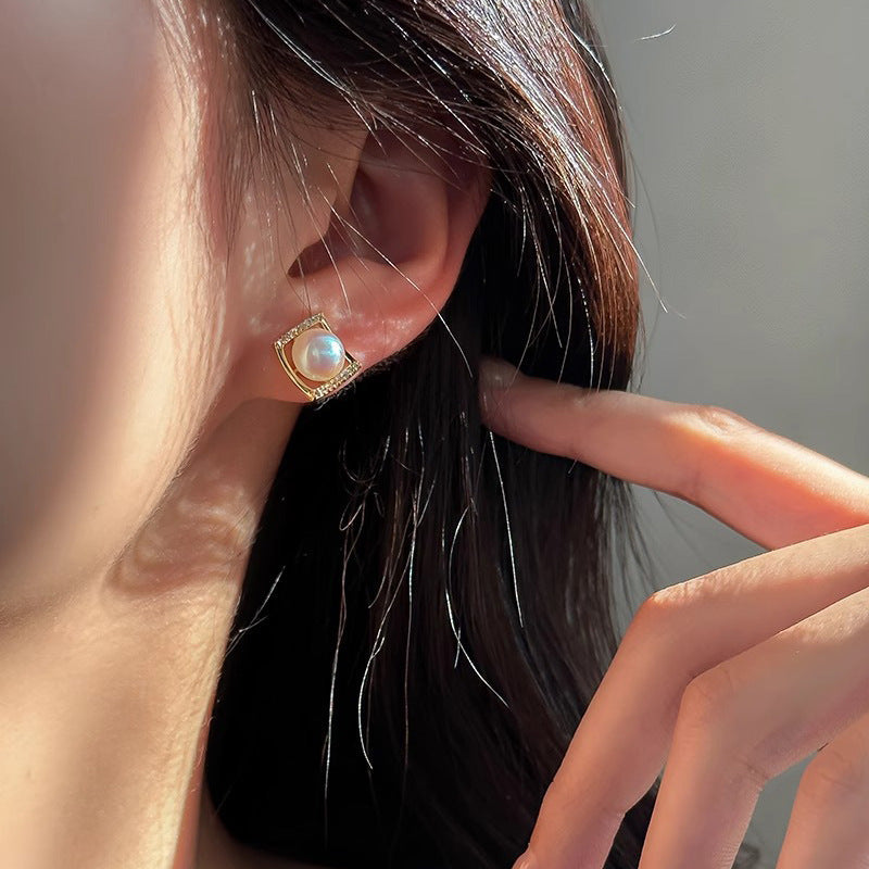 Classic Earring with Timeless Appeal