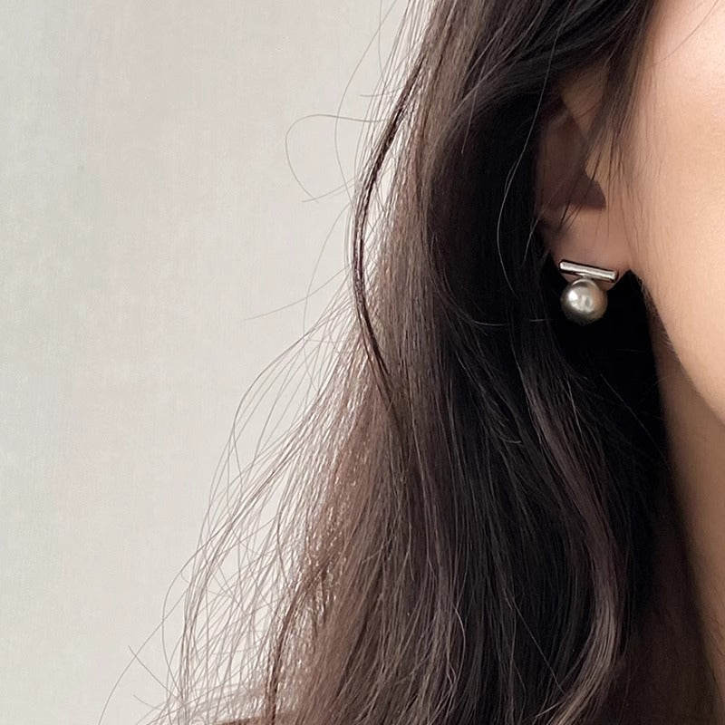 Stunning Pearl Earring for Daily Wear