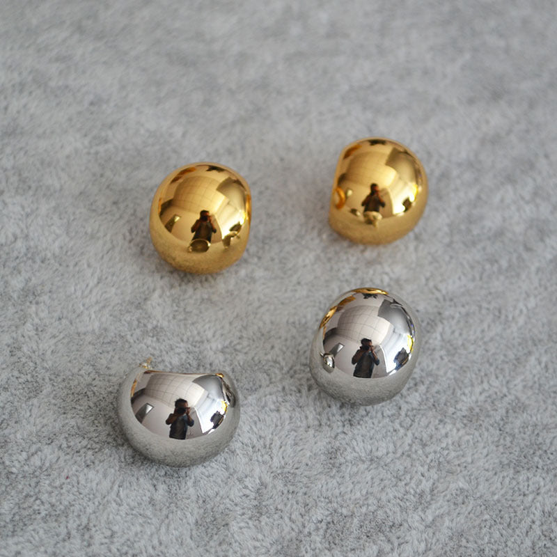 Vintage Handmade Gold Earring