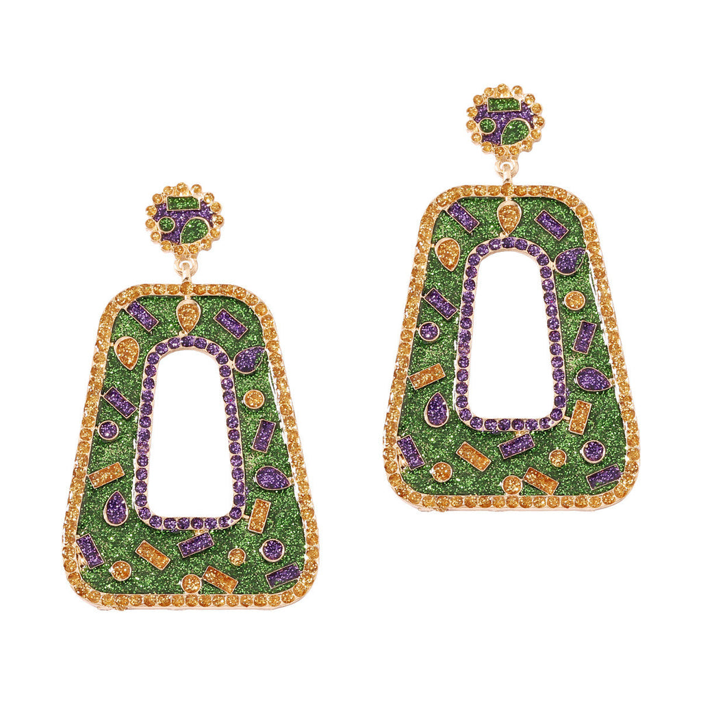 Charming Earring for Any Occasion