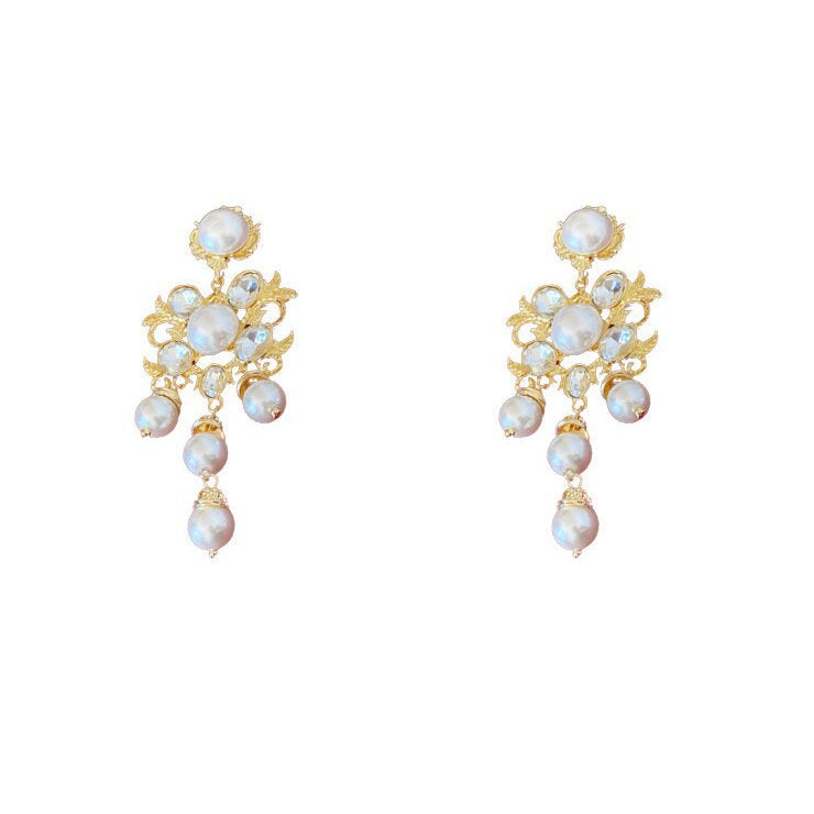 Charming Pearl Earring for Any Occasion