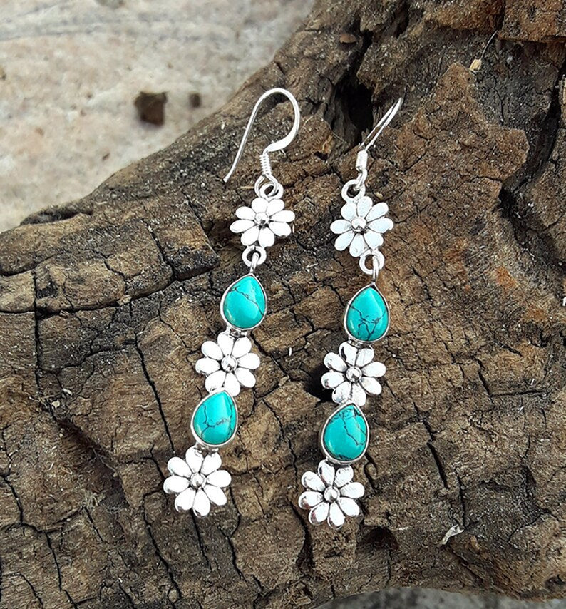 Stunning Earring for Daily Wear