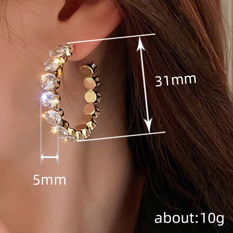 Romantic Earring for Special Moments