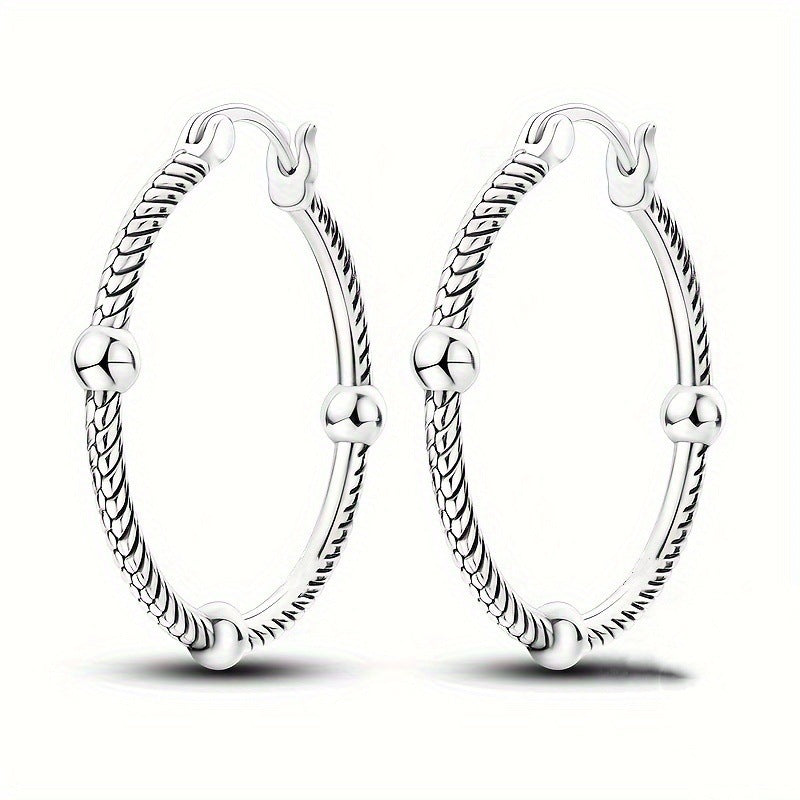Charming Earring for Any Occasion