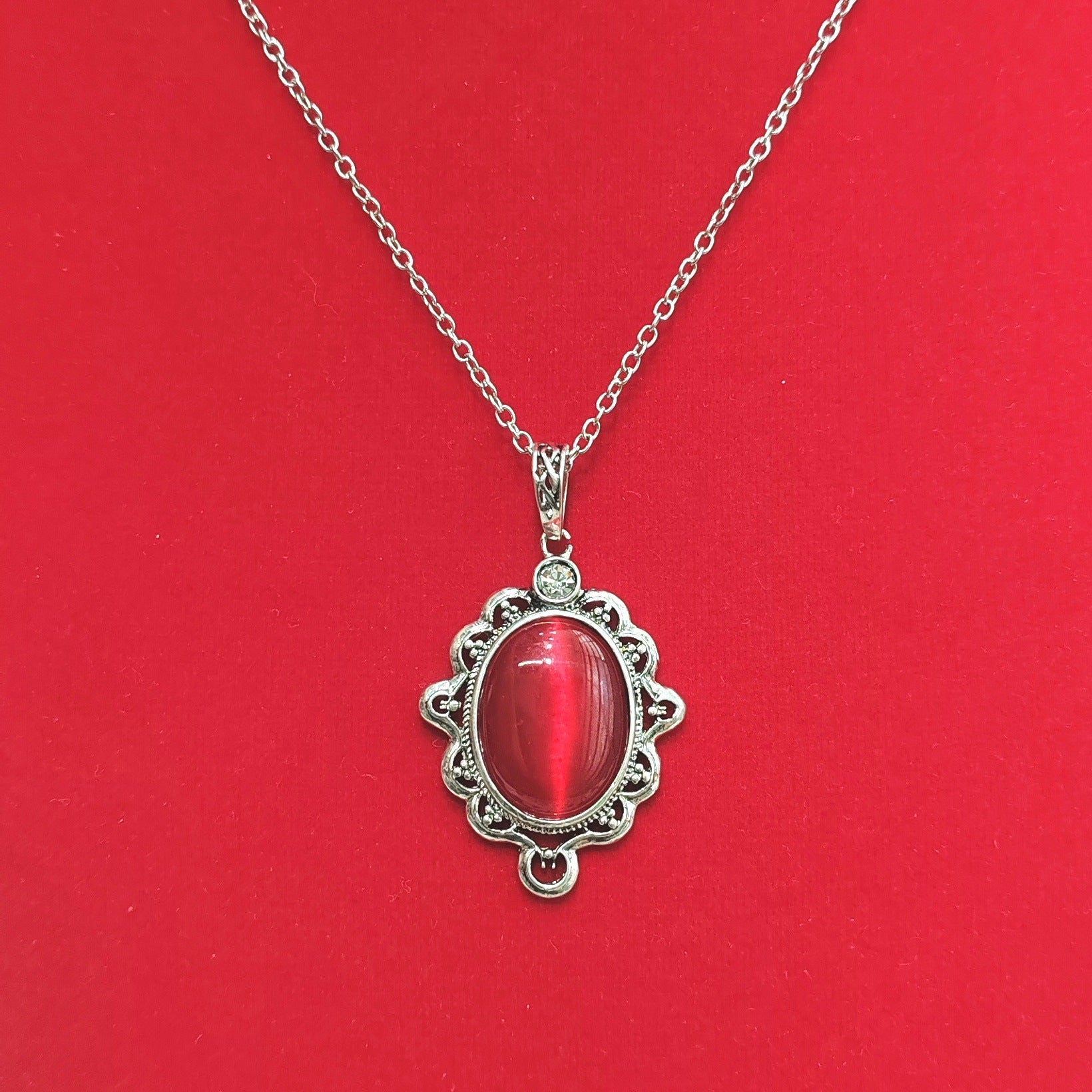 Romantic Necklace for Special Moments