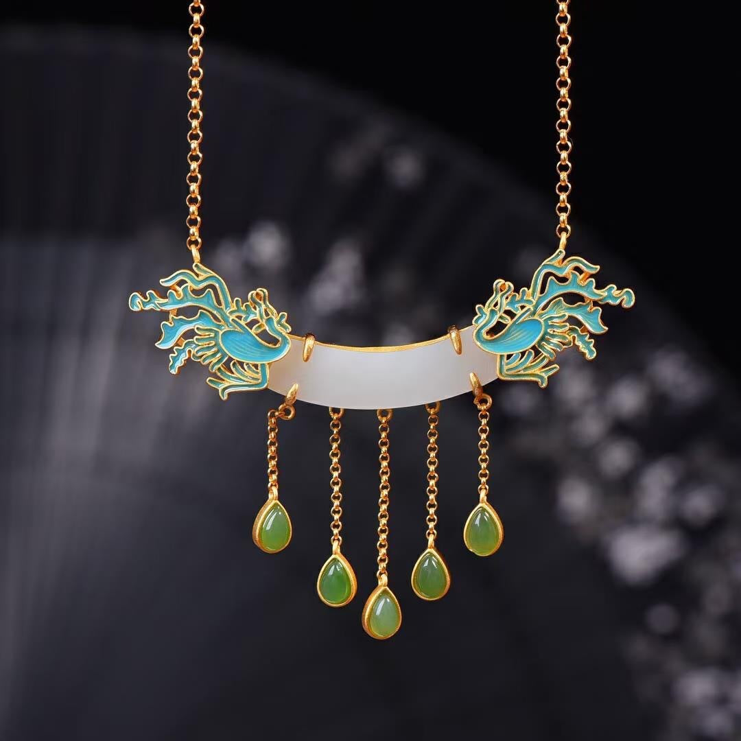 Charming Gold Set for Any Occasion