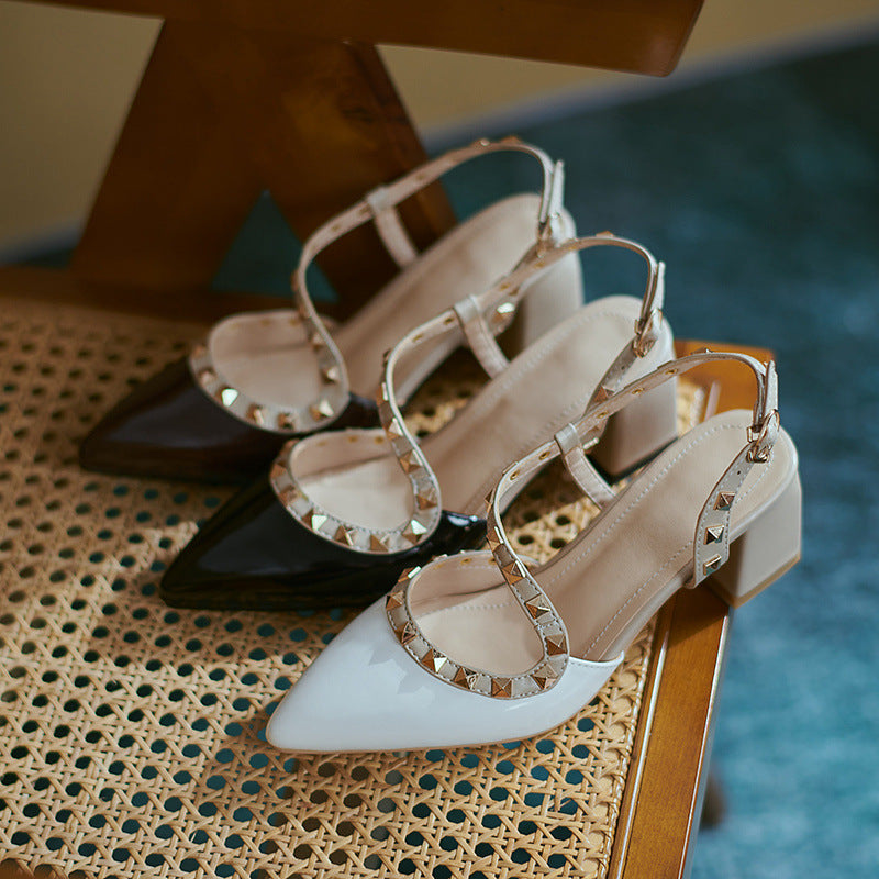 Graceful Orthopedic Sandals for Modern Look
