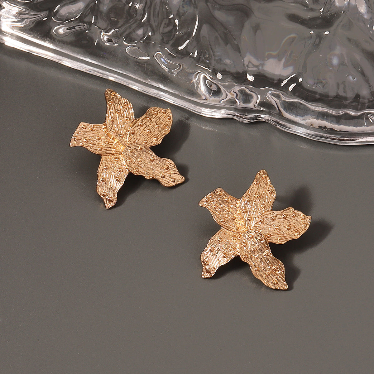 Classic Earring with Timeless Appeal